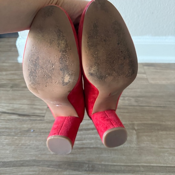 Coach Georgina Red Suede Pump Size 8.5 heels - Picture 11 of 11